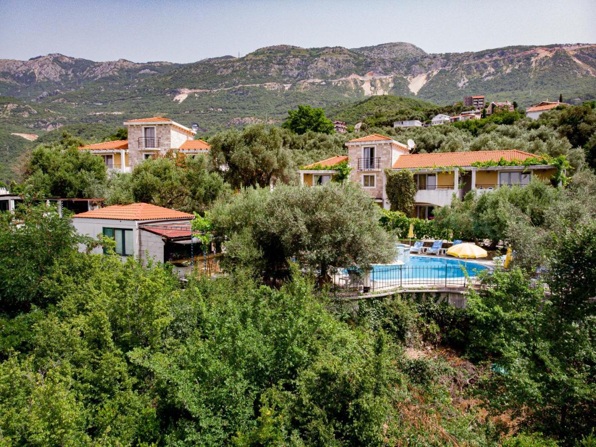 Resort "Maslinjak" Becici  Exterior photo