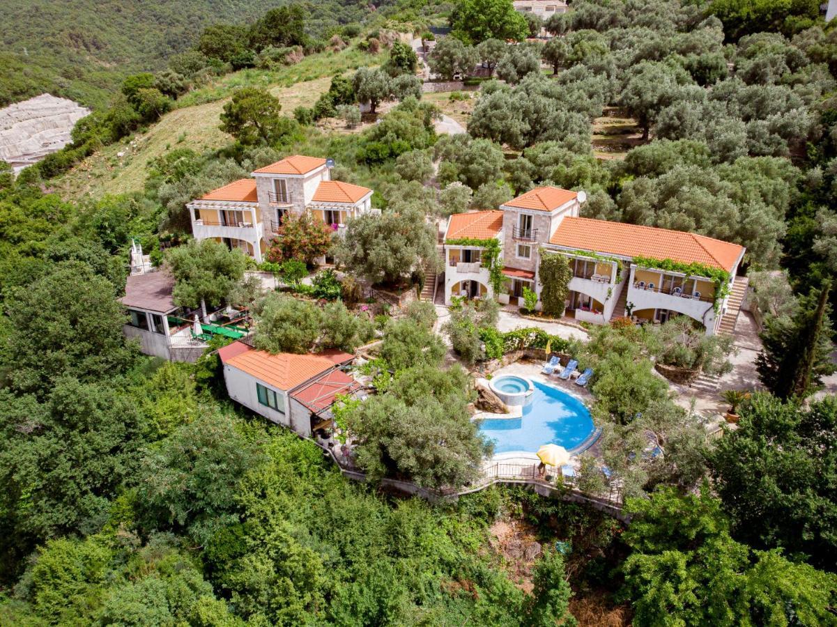 Resort "Maslinjak" Becici  Exterior photo