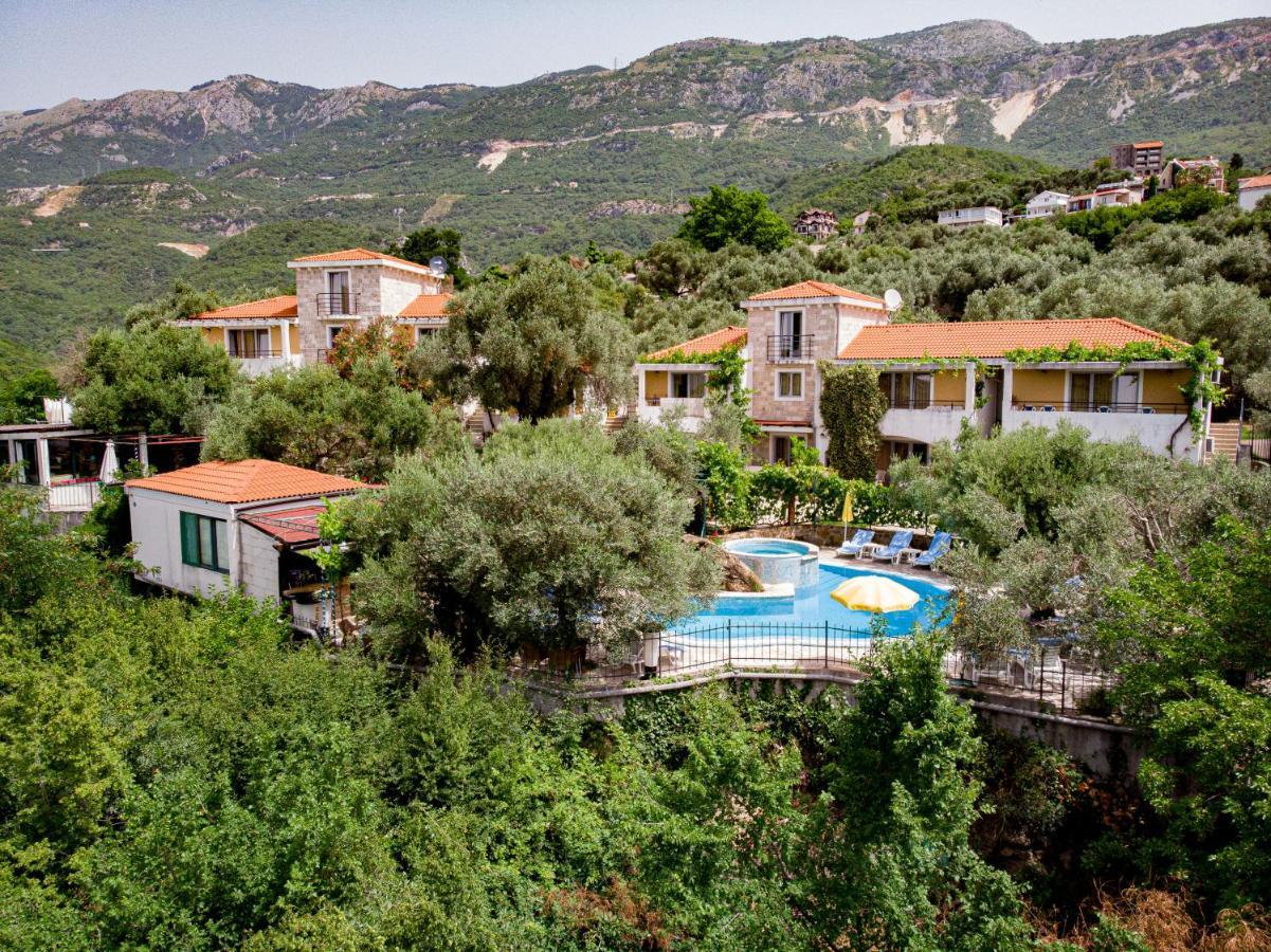 Resort "Maslinjak" Becici  Exterior photo
